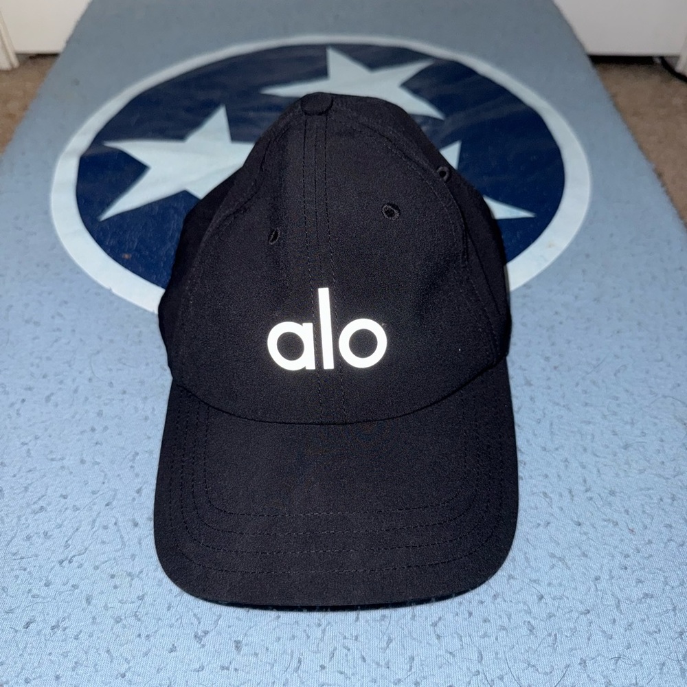 Alo Yoga Performance SnapBack - Black - One Size Fits